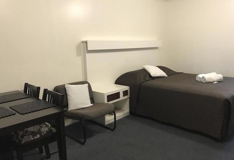 Porkys Motel | Rockhampton | Queensland | Australia 8