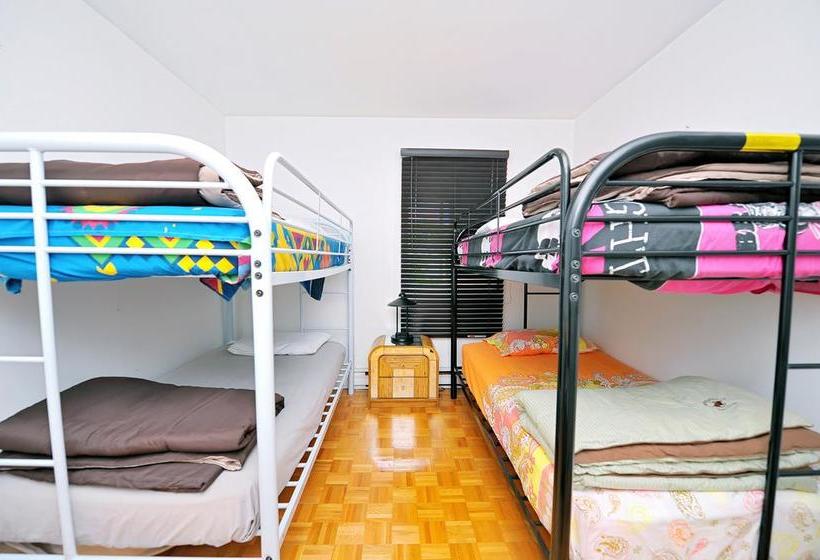 Hostel Mini | Montreal | Quebec | Canada 6