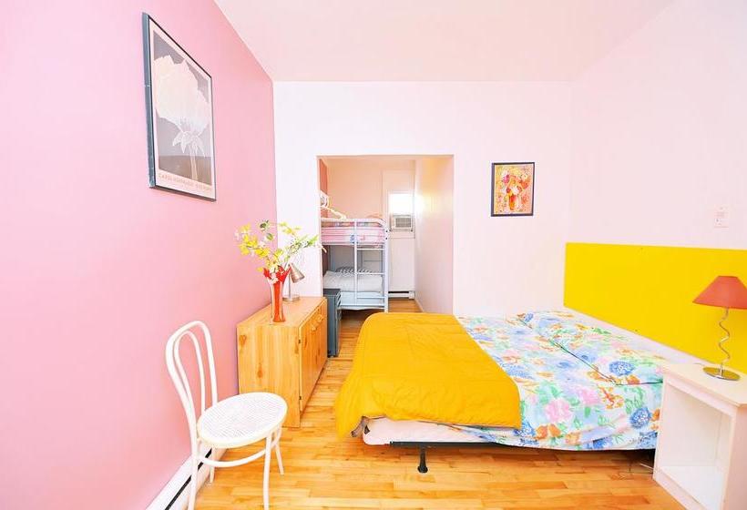 Hostel Mini | Montreal | Quebec | Canada 8