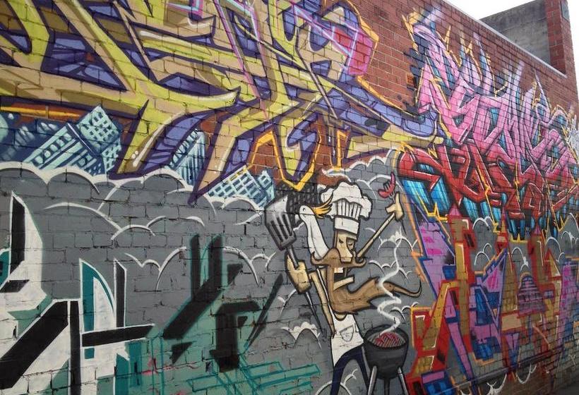 Hostel Back Of Chapel | Melbourne | Victoria | Australia 10