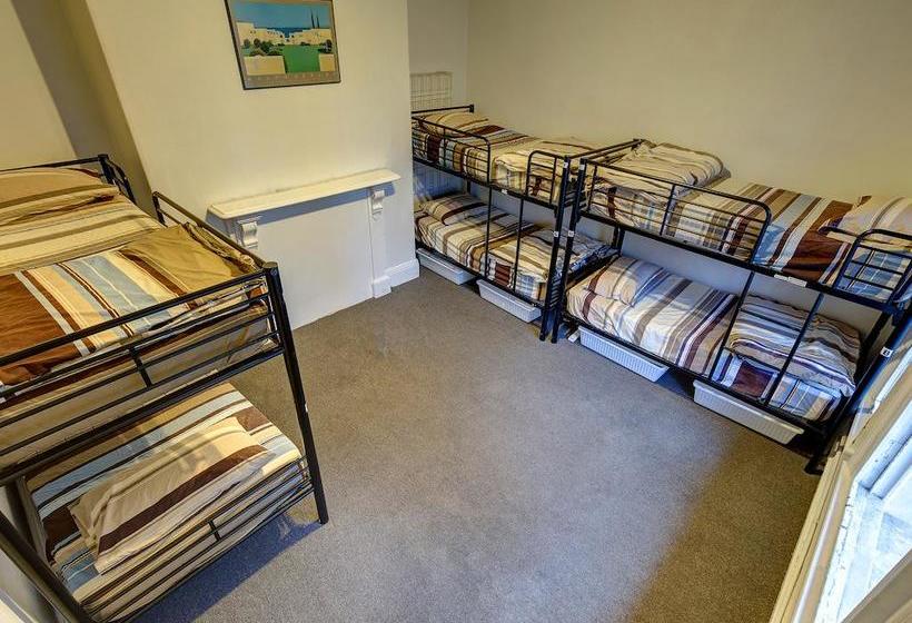 Hostel Back Of Chapel | Melbourne | Victoria | Australia 2