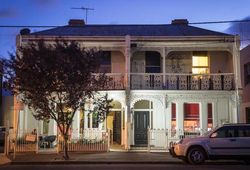 Hostel Back Of Chapel | Melbourne | Victoria | Australia 4