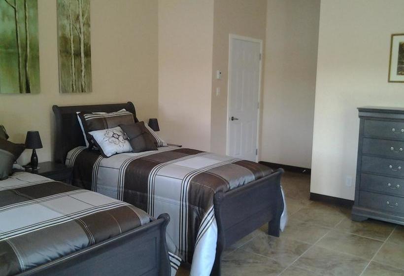 Hotel Auberge La Tanière | Tadoussac | Quebec | Canada 11