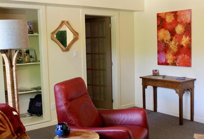 Bed and Breakfast A Boutique Artful Suite | Nanaimo | British Columbia | Canada 6