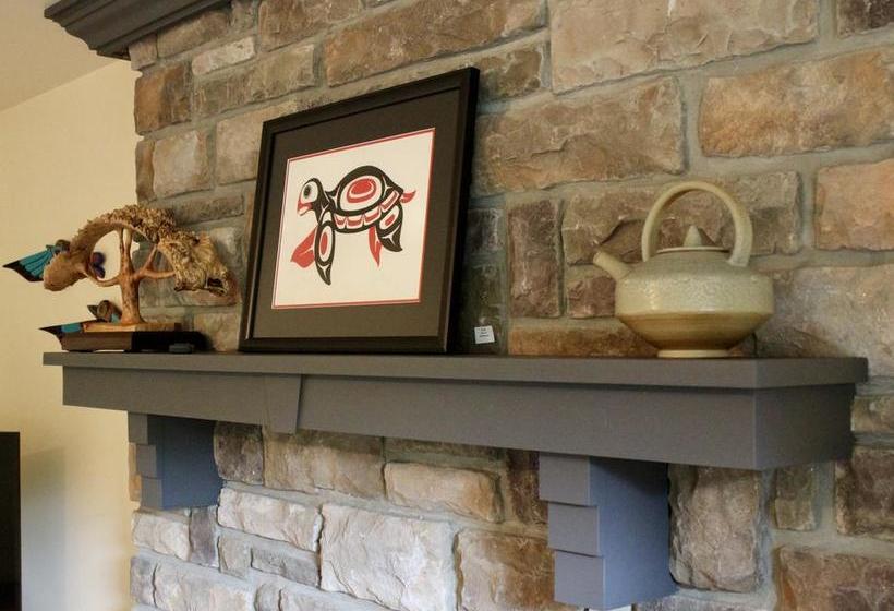 Bed and Breakfast A Boutique Artful Suite | Nanaimo | British Columbia | Canada 8