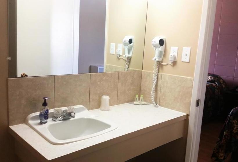 Viking Lamplighter Motel | Viking | Alberta | Canada 13