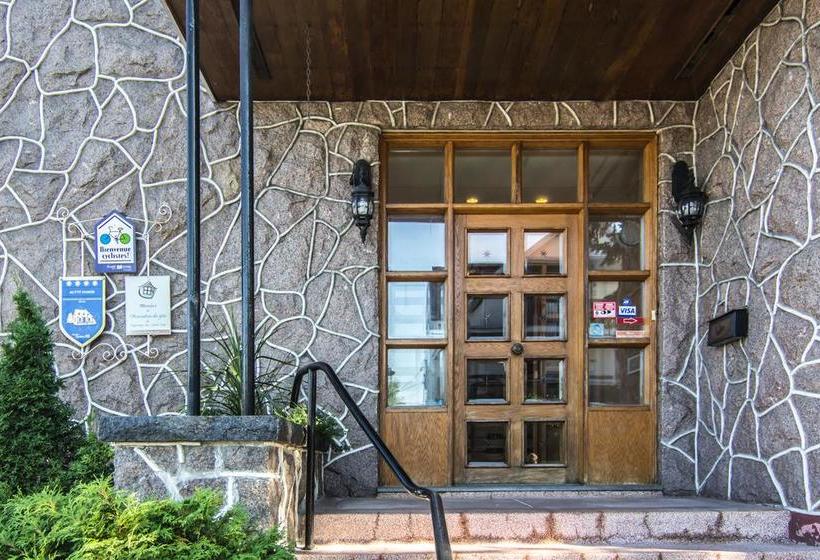 Gite Au P Tit Manoir B&b | Saguenay | Quebec | Canada 1