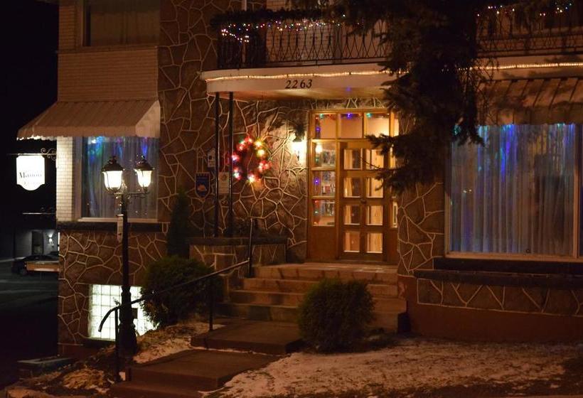 Gite Au P Tit Manoir B&b | Saguenay | Quebec | Canada 2