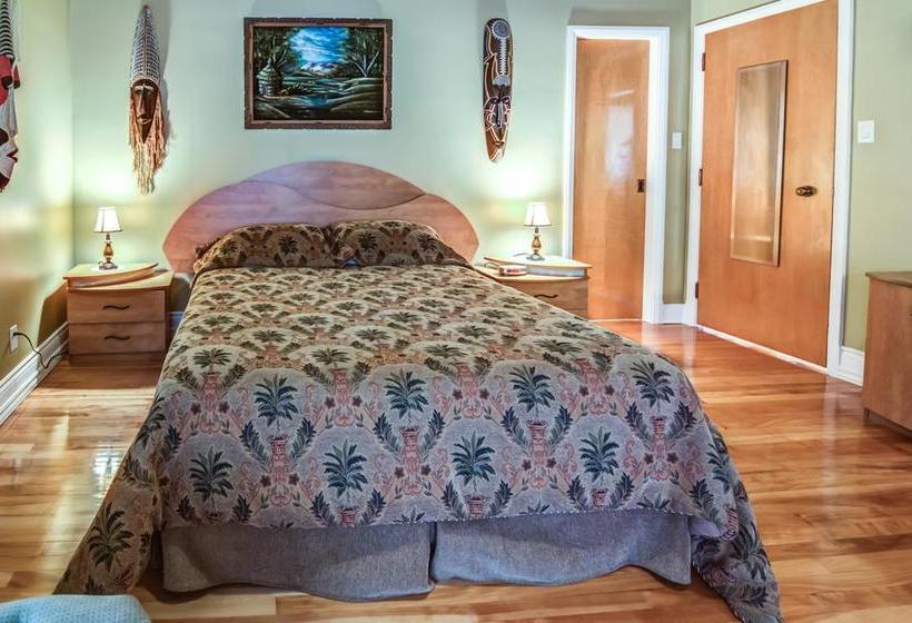 Gite Au P Tit Manoir B&b | Saguenay | Quebec | Canada 20