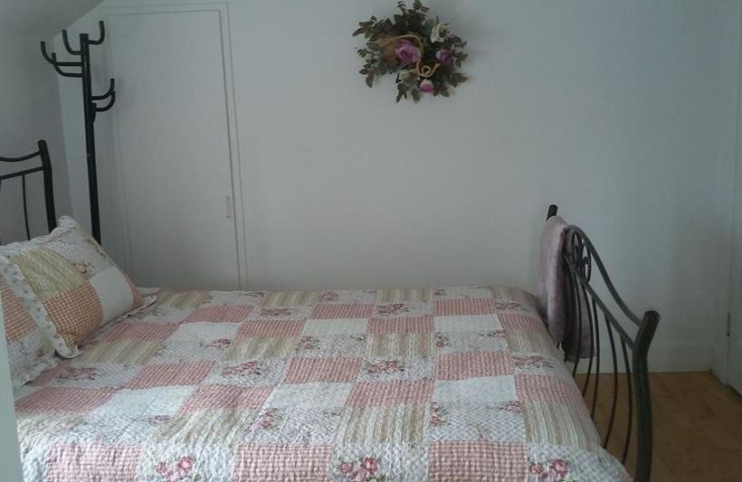 Bed and Breakfast La Maison D Amyrose | St Felicien | Quebec | Canada 4