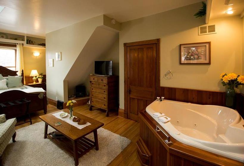 Bed and Breakfast Hatfield House On Hibernia | Stratford | Ontario | Canada 10