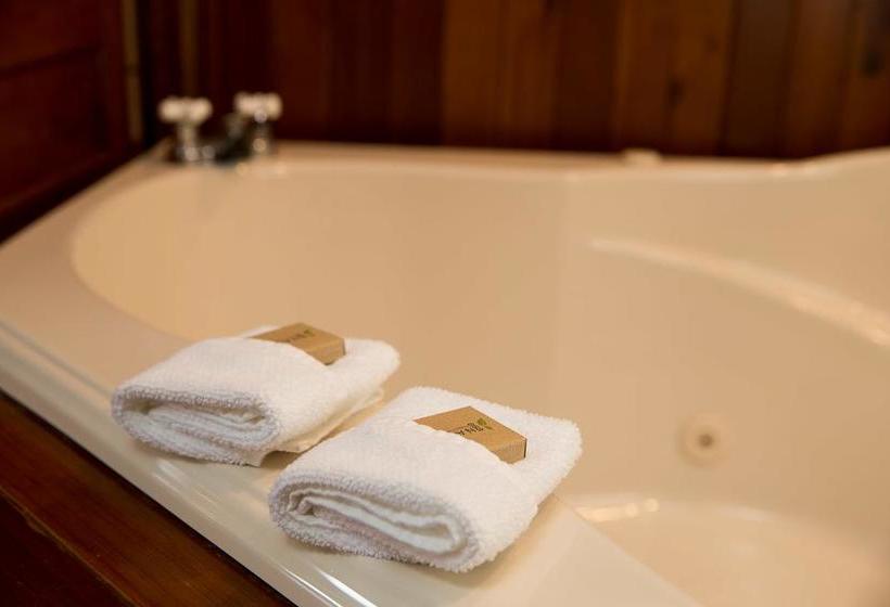 Bed and Breakfast Hatfield House On Hibernia | Stratford | Ontario | Canada 11