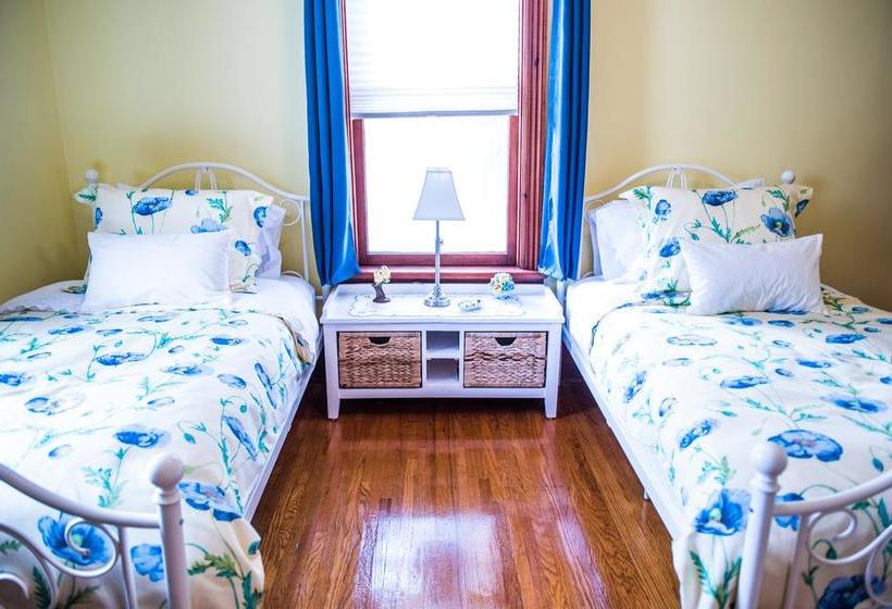 Bed and Breakfast Hatfield House On Hibernia | Stratford | Ontario | Canada 18