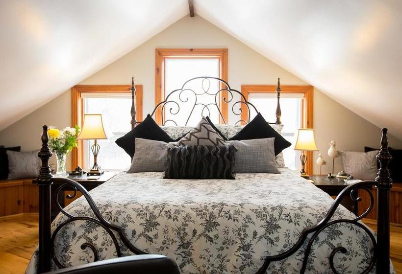 Bed and Breakfast Hatfield House On Hibernia | Stratford | Ontario | Canada 9