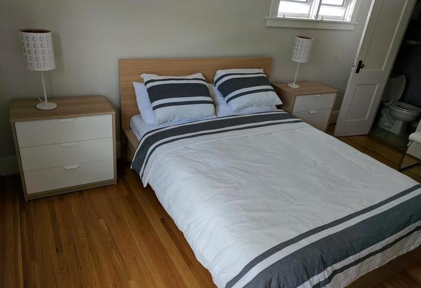 Bed and Breakfast Marten S Inn | Stratford | Ontario | Canada 3