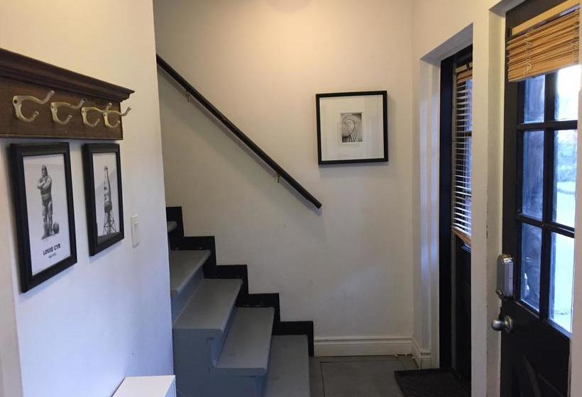 Bed and Breakfast L Hotel Particulier Griffintown | Montreal | Quebec | Canada 14