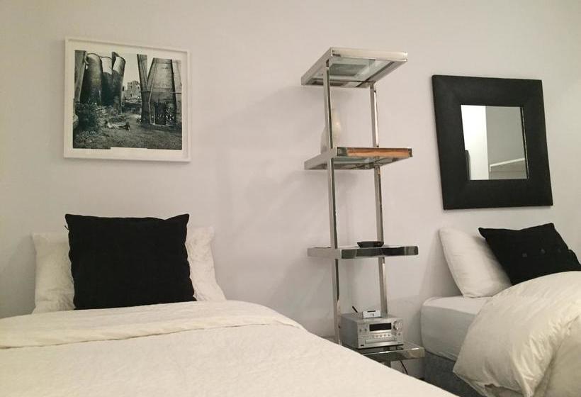 Bed and Breakfast L Hotel Particulier Griffintown | Montreal | Quebec | Canada 17