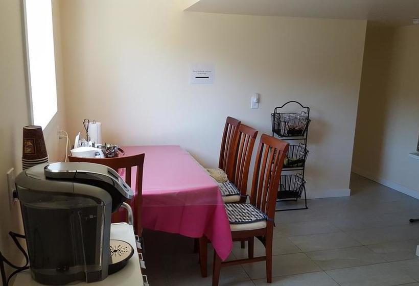 Vickie S Bed & Breakfast | Richmond | British Columbia | Canada 1