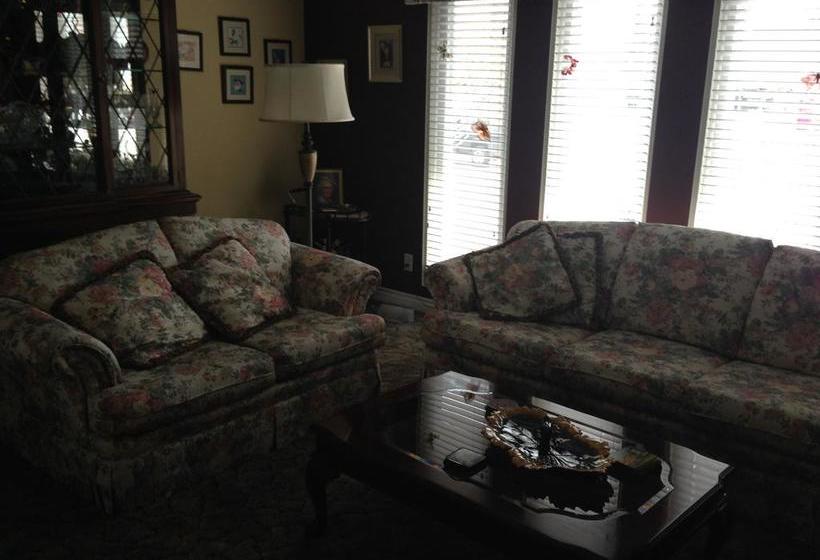 Pea  N Bee S B&b | Calgary | Alberta | Canada 10