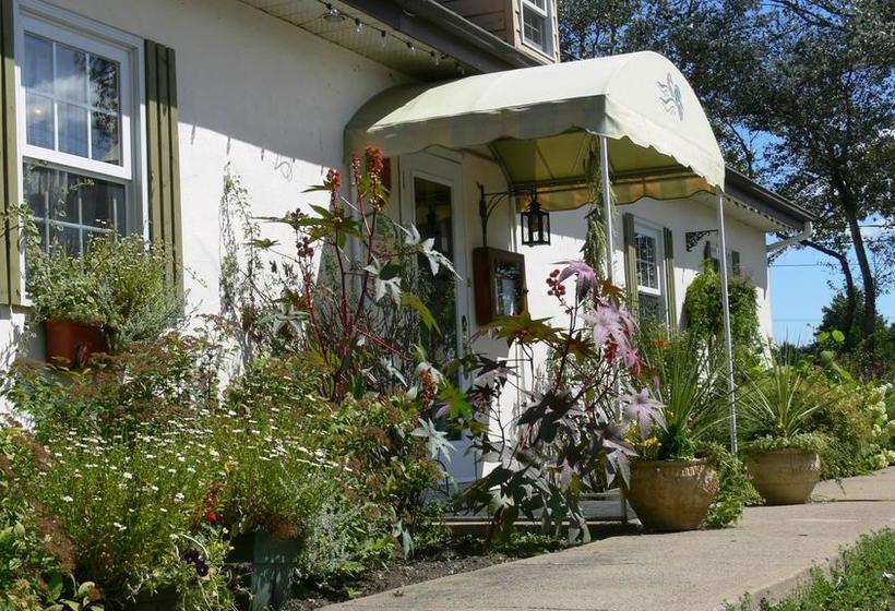 Auberge & Motel île D Orléans | St.Pierre-de-l'ile-d'Orleans | Quebec | Canada 5