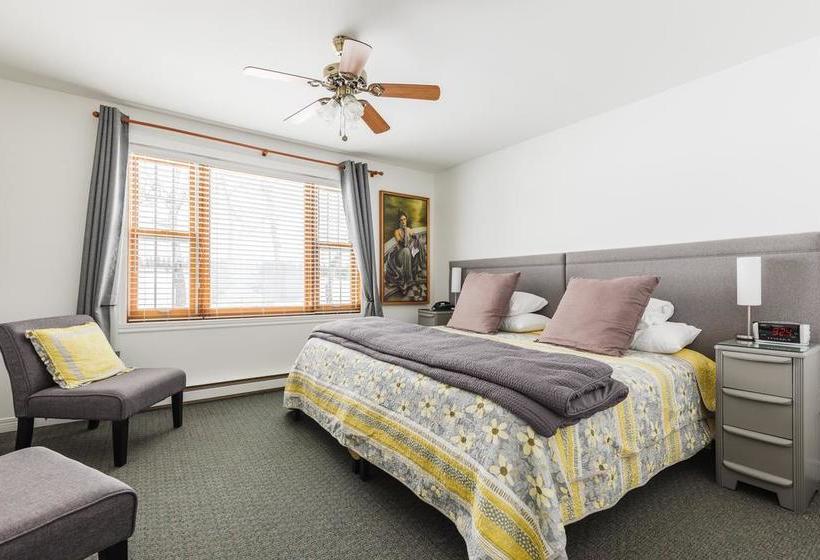 Auberge & Motel île D Orléans | St.Pierre-de-l'ile-d'Orleans | Quebec | Canada 8