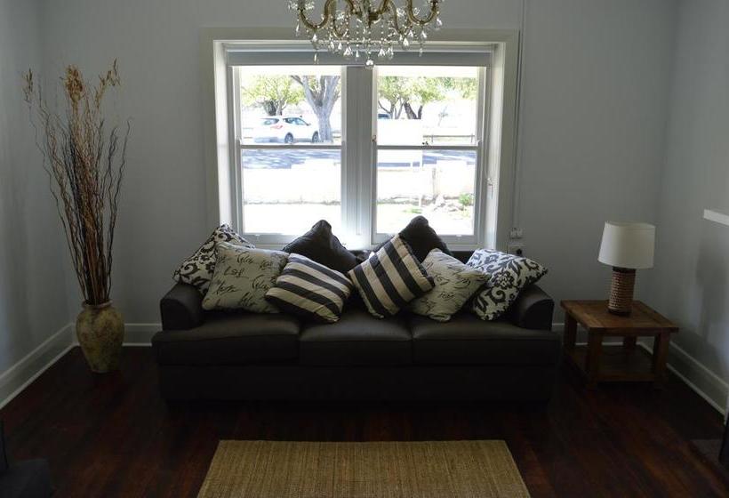 Two Cow Cottage Bed & Breakfast | Keith | South Australia | Australia 4