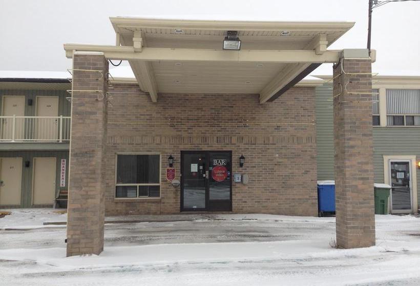 Motel Bellevue | Sainte Anne de Beaupre | Quebec | Canada 13