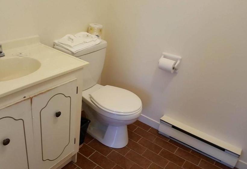 Motel Bellevue | Sainte Anne de Beaupre | Quebec | Canada 5