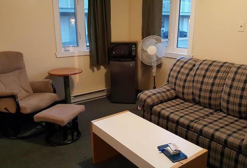 Motel Bellevue | Sainte Anne de Beaupre | Quebec | Canada 6