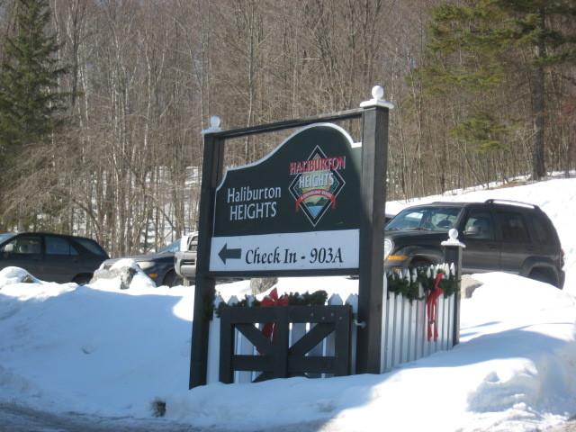 Hotel Getaways At Haliburton Heights | Haliburton | Ontario | Canada 3