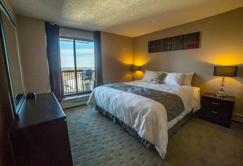 Hallmark Place Condominiums | Saskatoon | Saskatchewan | Canada 1