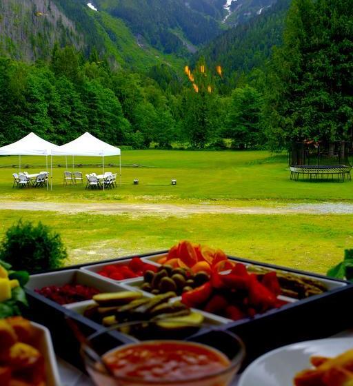 Hotel Bella Coola Eagle Lodge | Bella Coola | British Columbia | Canada 1