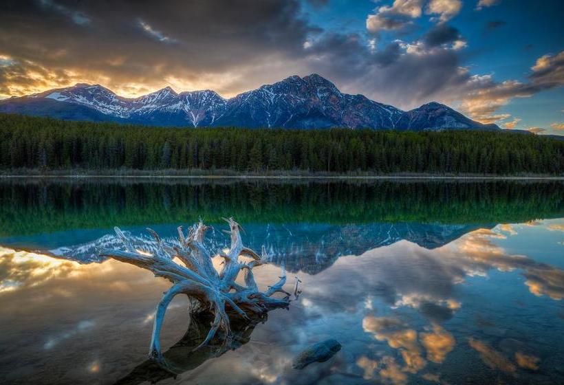 Resort Patricia Lake Bungalows | Jasper | Alberta | Canada 13