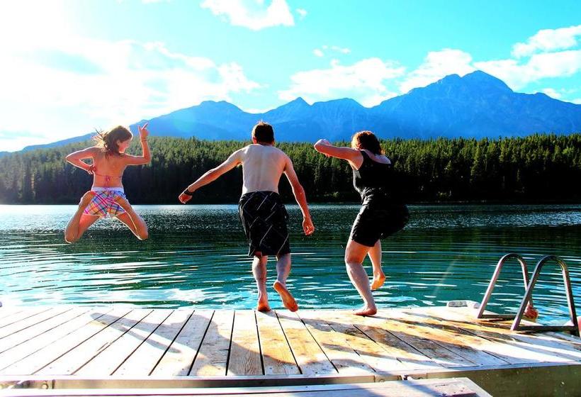 Resort Patricia Lake Bungalows | Jasper | Alberta | Canada 14