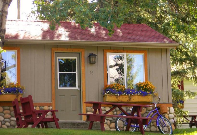 Resort Patricia Lake Bungalows | Jasper | Alberta | Canada 6