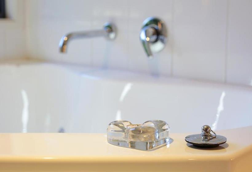 Resort Crookneck Retreat | Glass House Mountains | Queensland | Australia 20