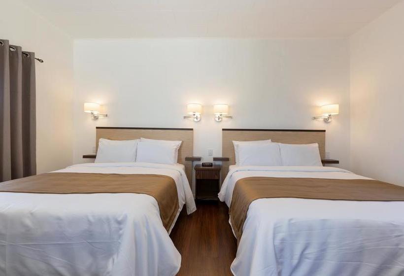 Motel Au Fleuve D Argent | Riviere du Loup | Quebec | Canada 14