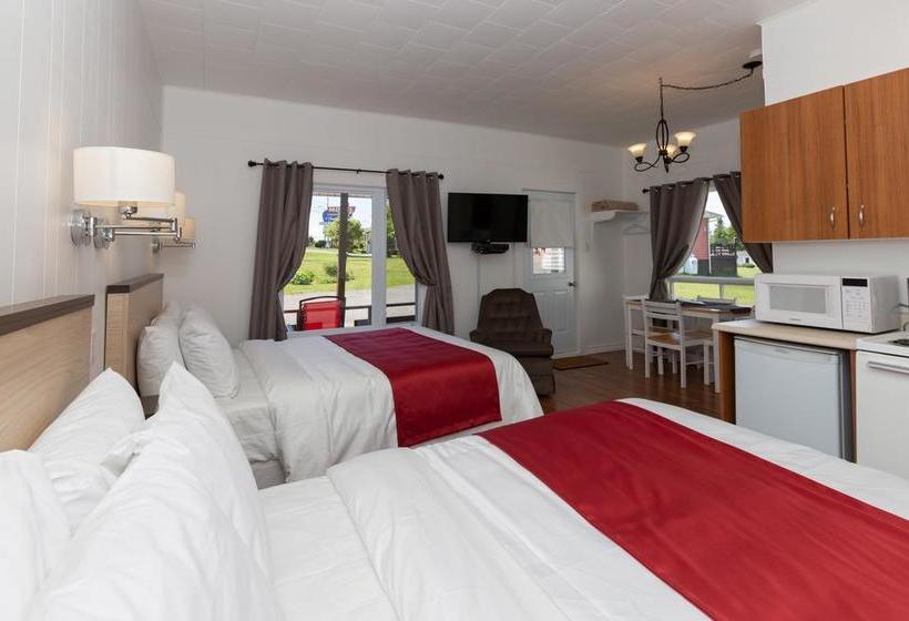 Motel Au Fleuve D Argent | Riviere du Loup | Quebec | Canada 4
