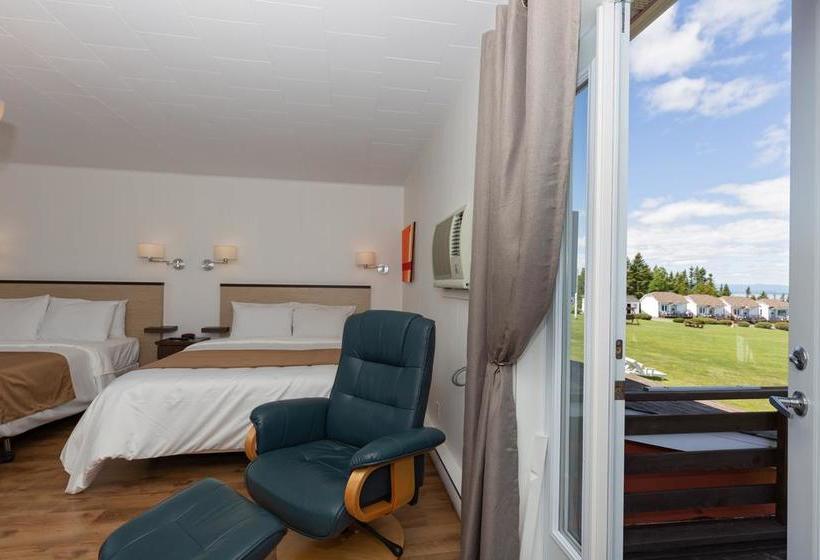 Motel Au Fleuve D Argent | Riviere du Loup | Quebec | Canada 7