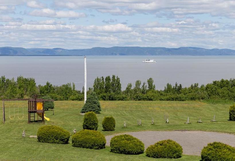 Motel Au Fleuve D Argent | Riviere du Loup | Quebec | Canada 8