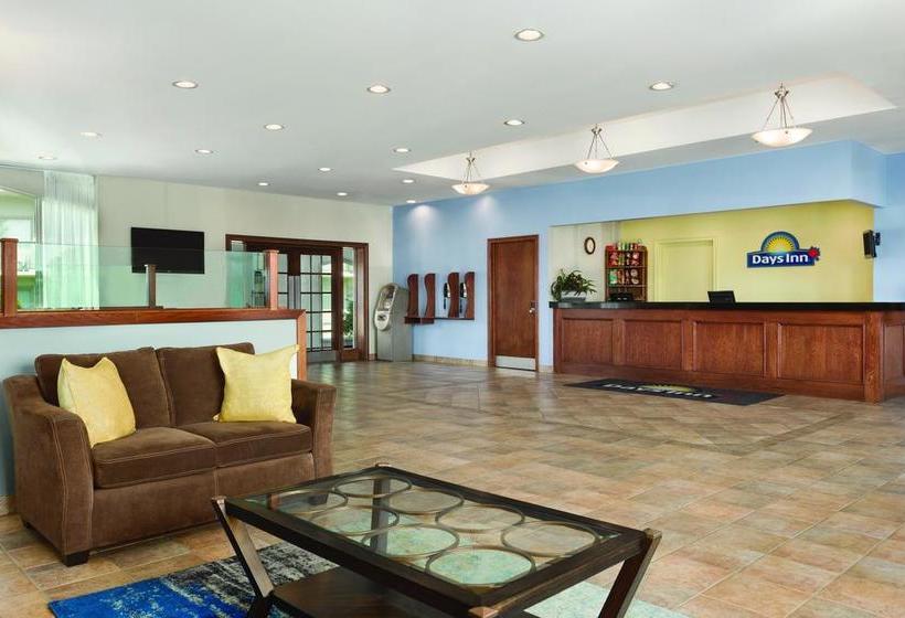 Hotel Days Inn By Wyndham London | London | Ontario | Canada 17