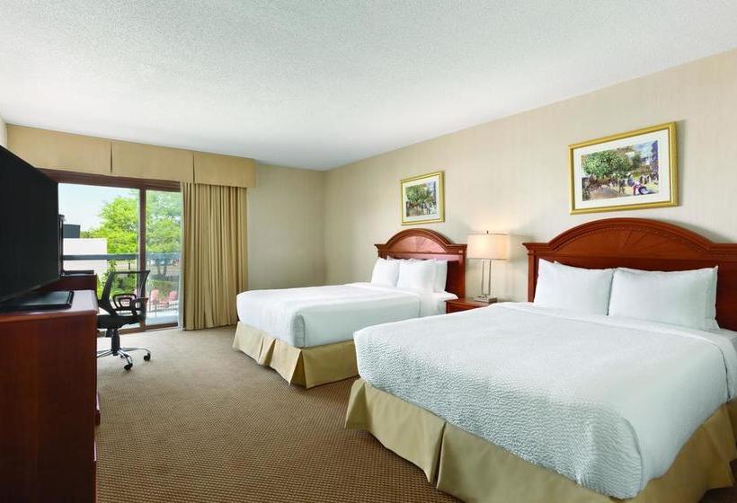 Hotel Days Inn By Wyndham London | London | Ontario | Canada 5