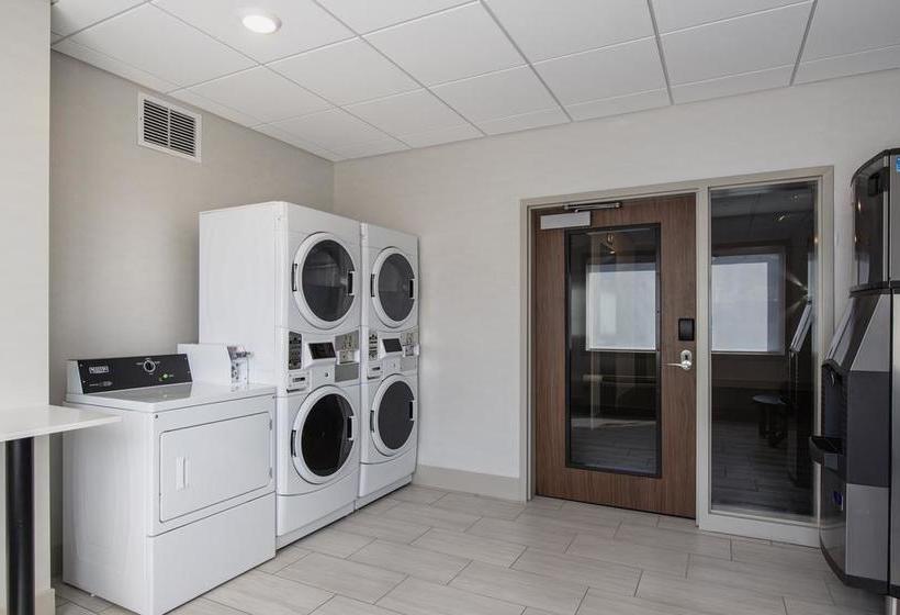 Hotel Holiday Inn Express & Suites Kelowna - East | Kelowna | British Columbia | Canada 3