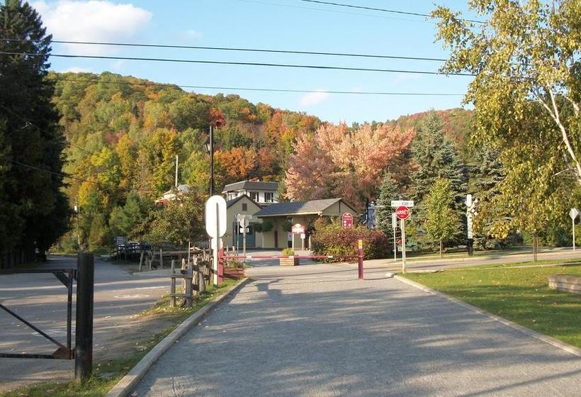 Au Beau Soleil Bed & Breakfast | Mont Tremblant | Quebec | Canada 2