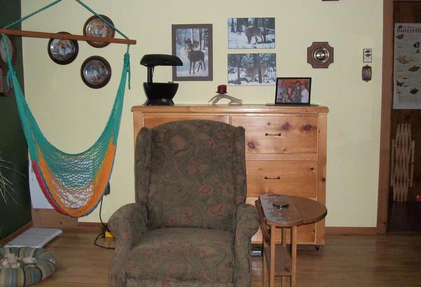 Au Beau Soleil Bed & Breakfast | Mont Tremblant | Quebec | Canada 6