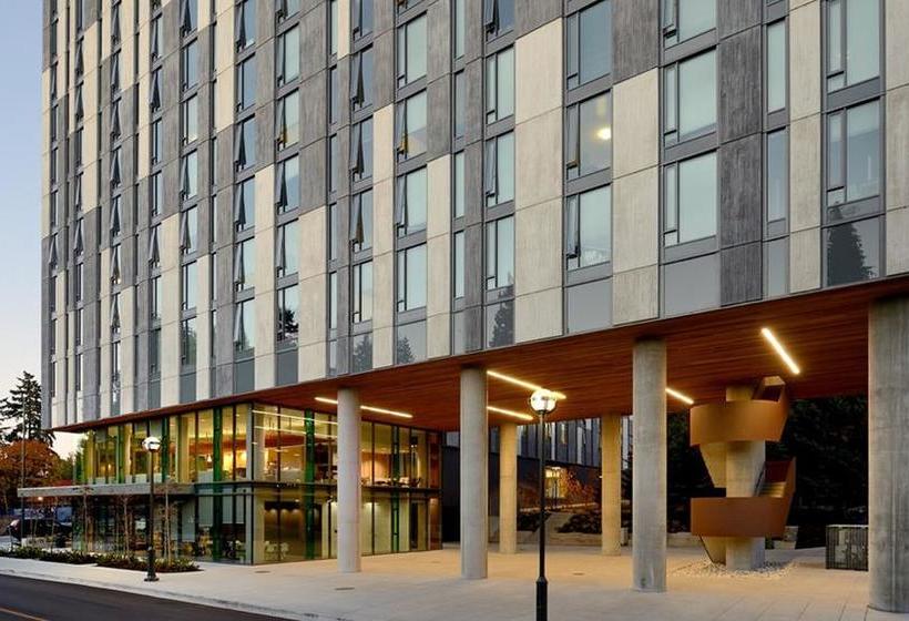 Hotel Ponderosa Studios | Vancouver | British Columbia | Canada 7