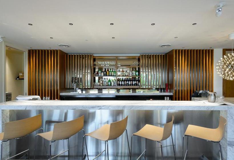 Hotel Ponderosa Studios | Vancouver | British Columbia | Canada 8