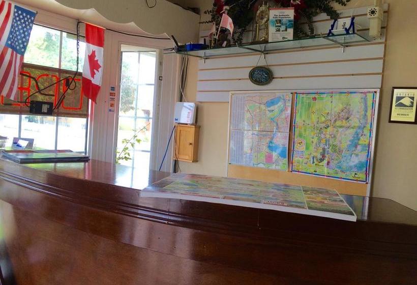 Motel Elodge Near The Falls | Niagara Falls | Ontario | Canada 13