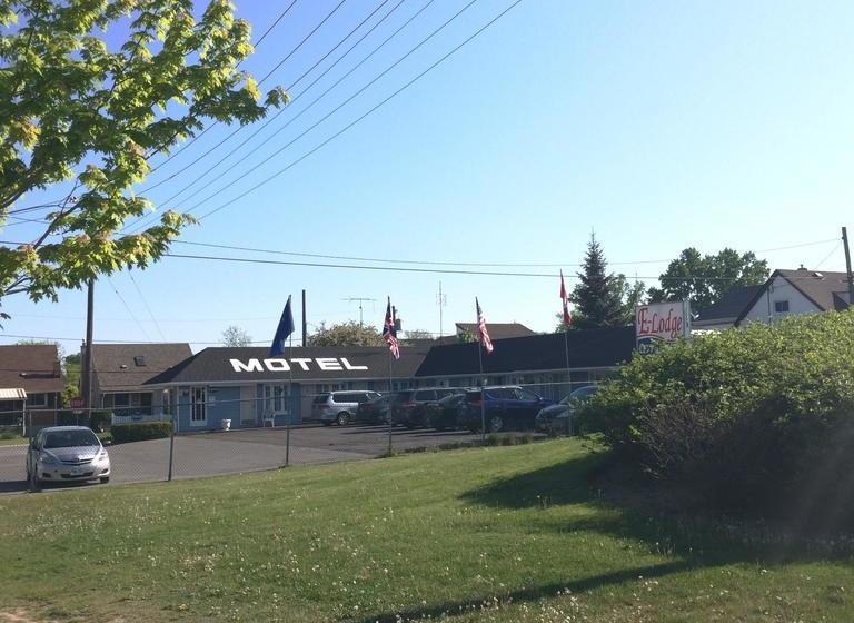 Motel Elodge Near The Falls | Niagara Falls | Ontario | Canada 3
