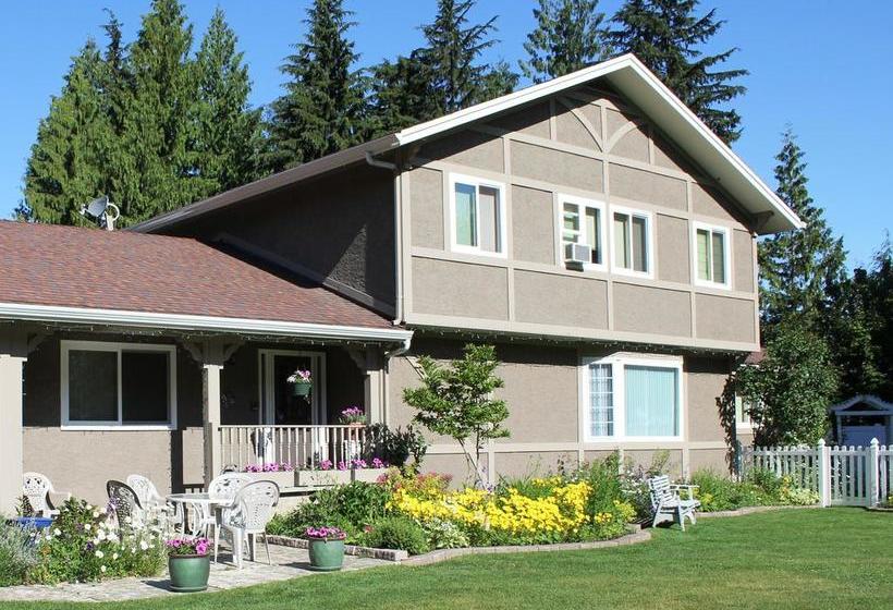Alpenrose Revelstoke Bed & Breakfast Revelstoke